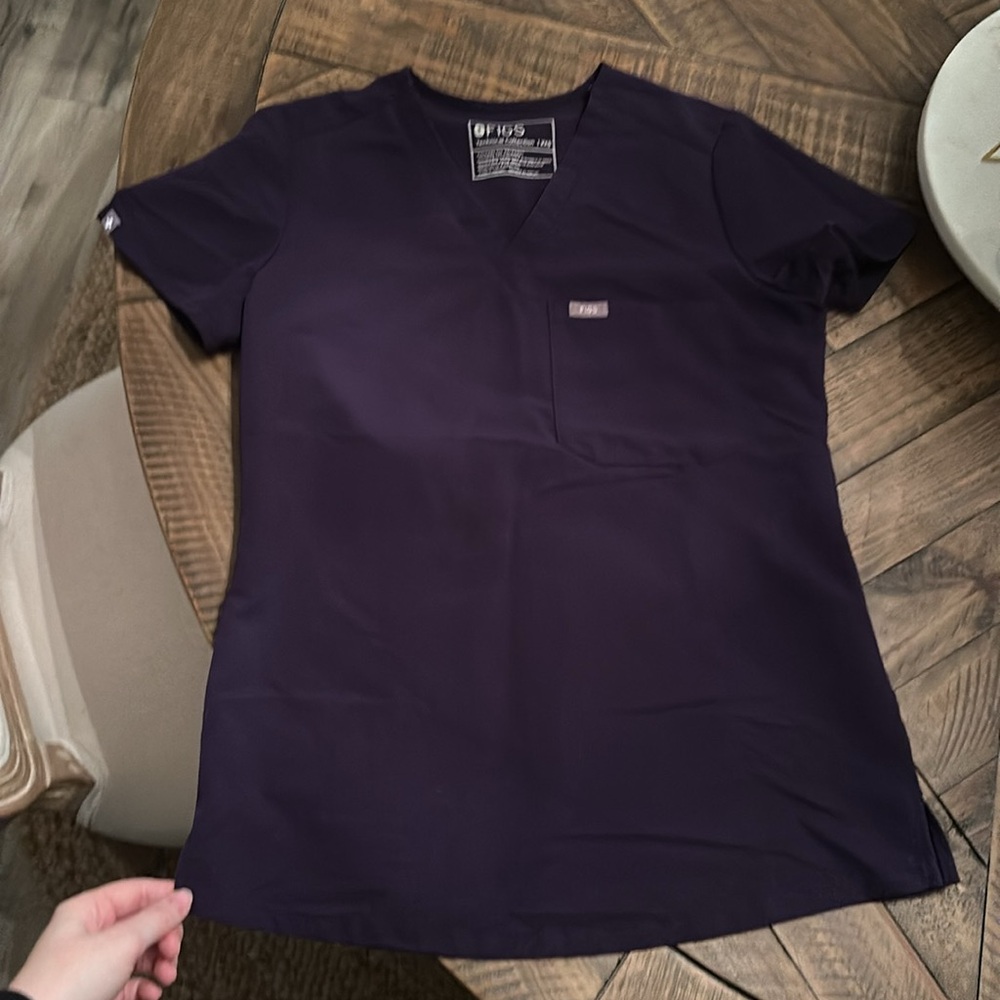 Figs purple jam Catarina one pocket scrub top in size XXS